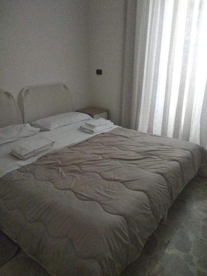 נאפולי Home Di F מראה חיצוני תמונה